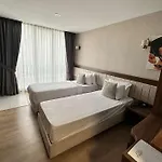 Operla Airport Hotels. Tm Hotel *